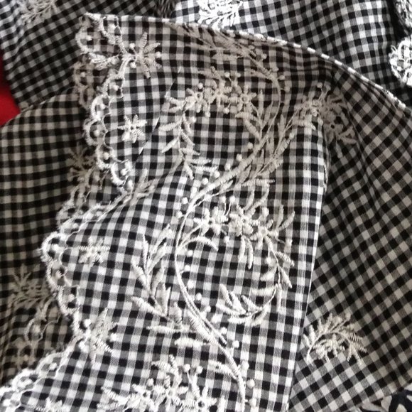 5/$15| Unused Cute Embroidered Like Floral Scallop Hem Wide Leg Back Zippered P… - Picture 8 of 16